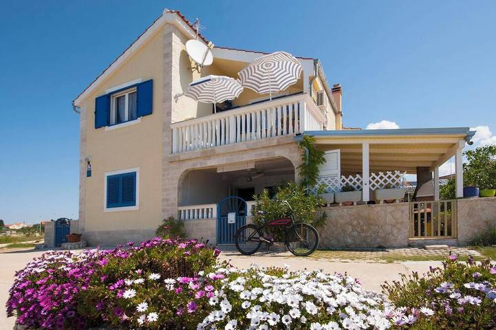 Ganze Wohnung, Apartment Grivicic A1 mit Meerblick auf der Insel Krapanj in Krapanj, Krapanj (Kroatische Adria)