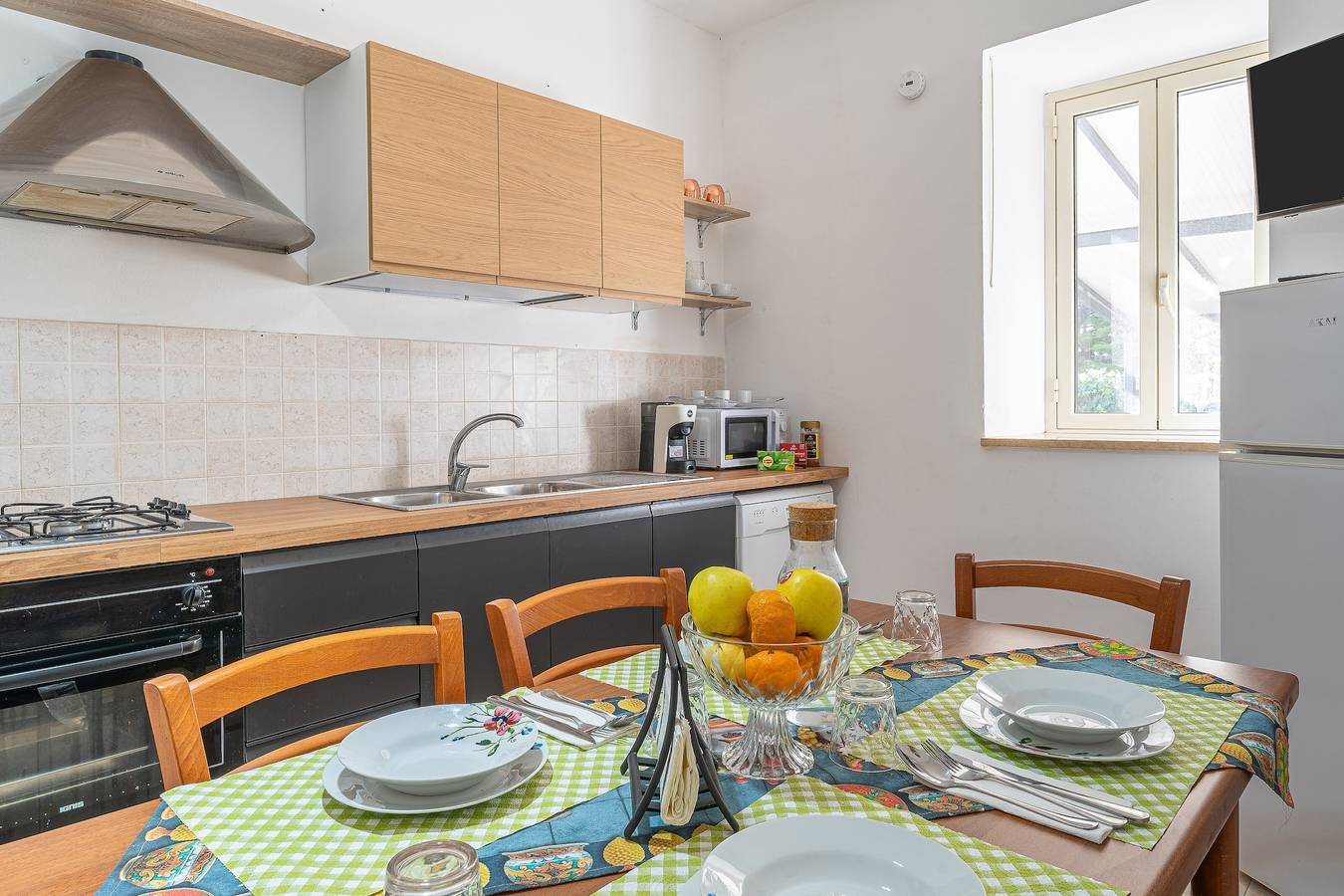 Appartement 'Casa Gardenia Fronte Mare Voor 6' met zeezicht, Wi-Fi en airconditioning, foto 8