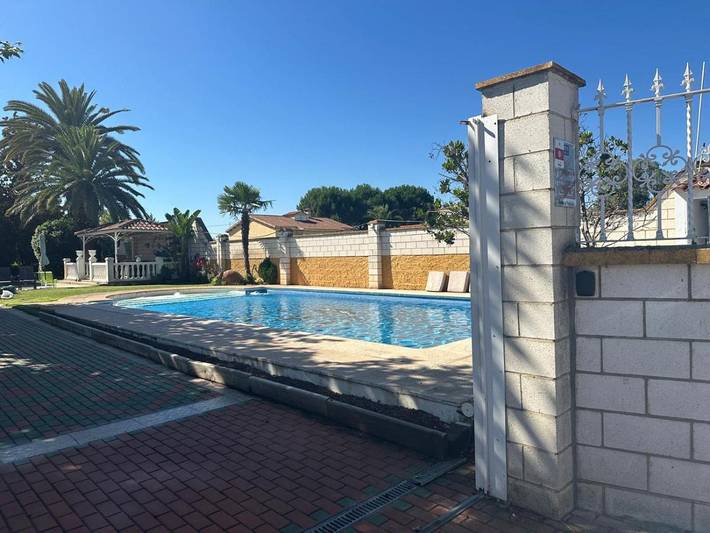 Casa rural para 6 personas, con Terraza además de Jardín y Piscina en La Serena - 4