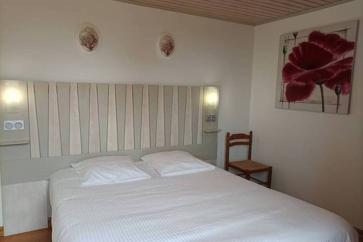 Location de vacances pour 24 personnes, avec jacuzzi ainsi que jardin et sauna à Saint-Martin-de-Fressengeas - 3