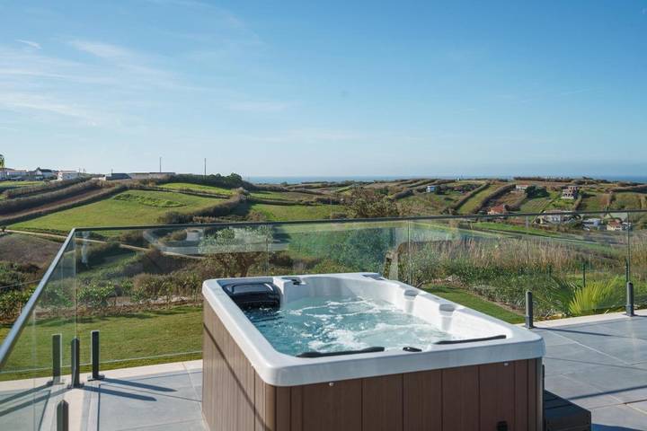 Location de vacances pour 12 personnes, avec jardin ainsi que piscine et vue à Ribamar - 2