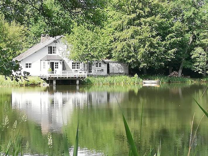 Cottage pour 10 personnes, avec jardin ainsi que vue sur le lac et vue, animaux acceptés