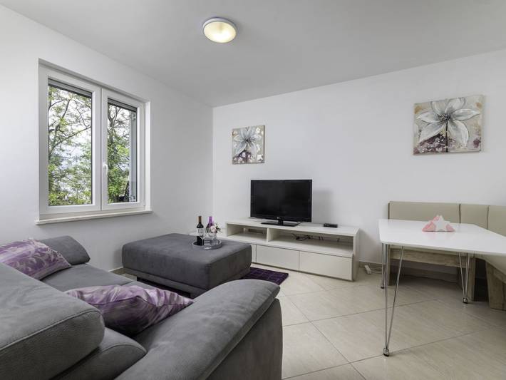 Ganze Wohnung, Apartment Seafront Maris - 4 in Soline, Krk
