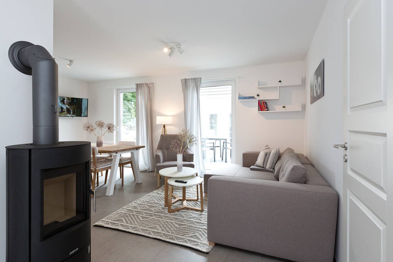 Ganze Ferienwohnung, Unter den Kiefern 93 Eg in Röbel, Müritz