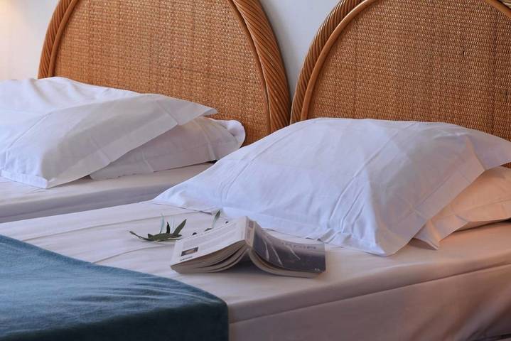 Hôtel pour 5 personnes, avec vue ainsi que balcon et piscine dans Office de Tourisme Porto Vecchio Sud Corse - 3