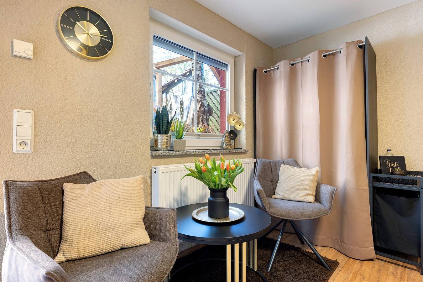 Ganze Wohnung, Ferienwohnung 'Kleine Auszeit' mit Privatterrasse und Wi-Fi in Cottbus, Lausitz