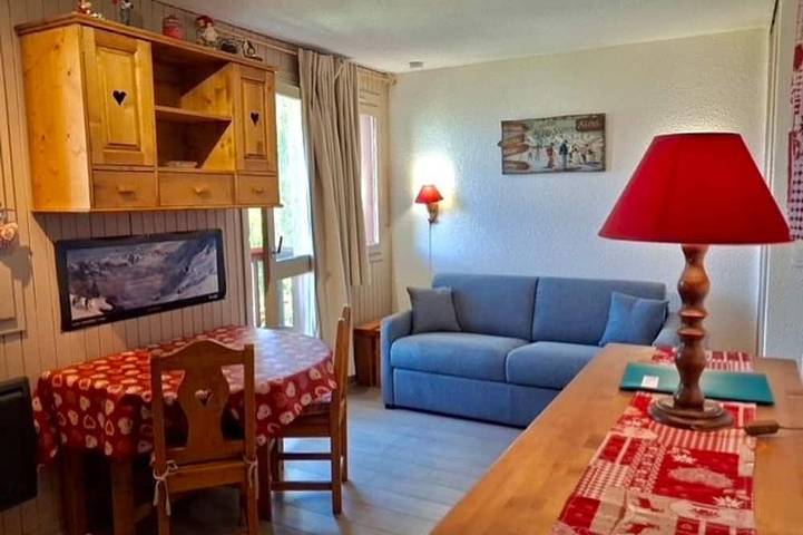 Apartamento entero, Estudio renovado cerca de las pistas con balcón y rincón en la montaña in Bellentre, La Plagne-Tarentaise