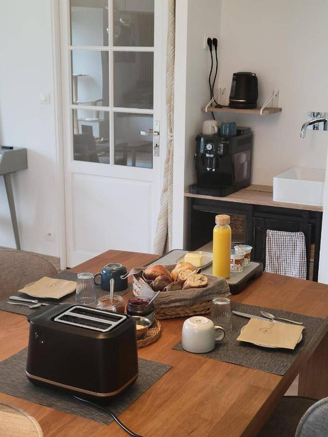 Location de vacances pour 2 personnes, avec terrasse ainsi que jardin et vue dans Clitourps - 3