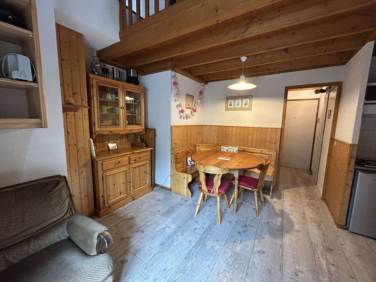 Apartamento entero, Tríplex para 6 personas en el centro, cerca de las pistas in Arêches, Beaufort (Rhône-Alpes)
