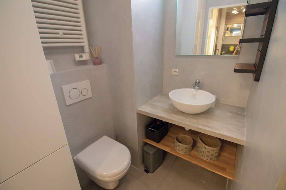 Ganze Wohnung, Charming studio in city center near Monaco in Cap-d'Ail, Nizza und Umgebung