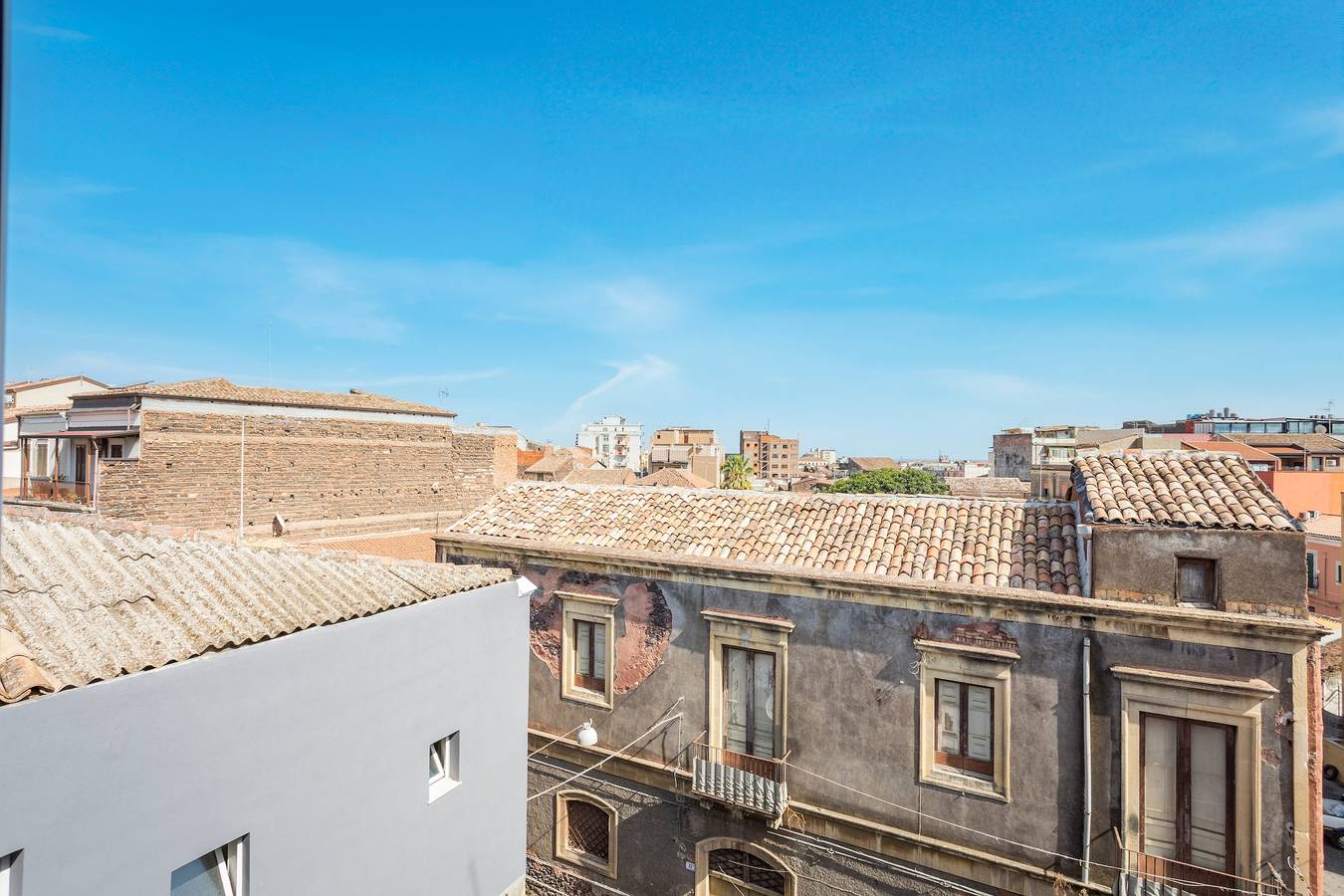 Chambre 'Garibaldi - Matrimoniale' avec balcon, Wi-Fi et climatisation in Catane, Province de Catania