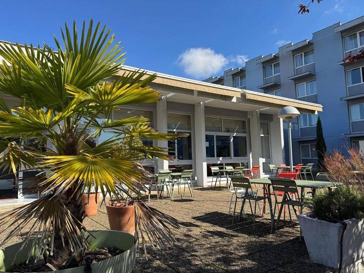 Hôtel pour 4 personnes, avec jardin à Champniers - 4