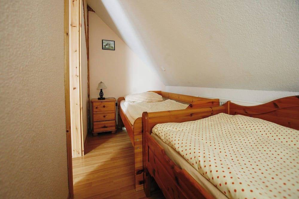 Ganze Wohnung, Reitpension Wiesengrund: gemütliches Appartement auf Reiter- und Bauernhof in Angermünde, Britzer Platte