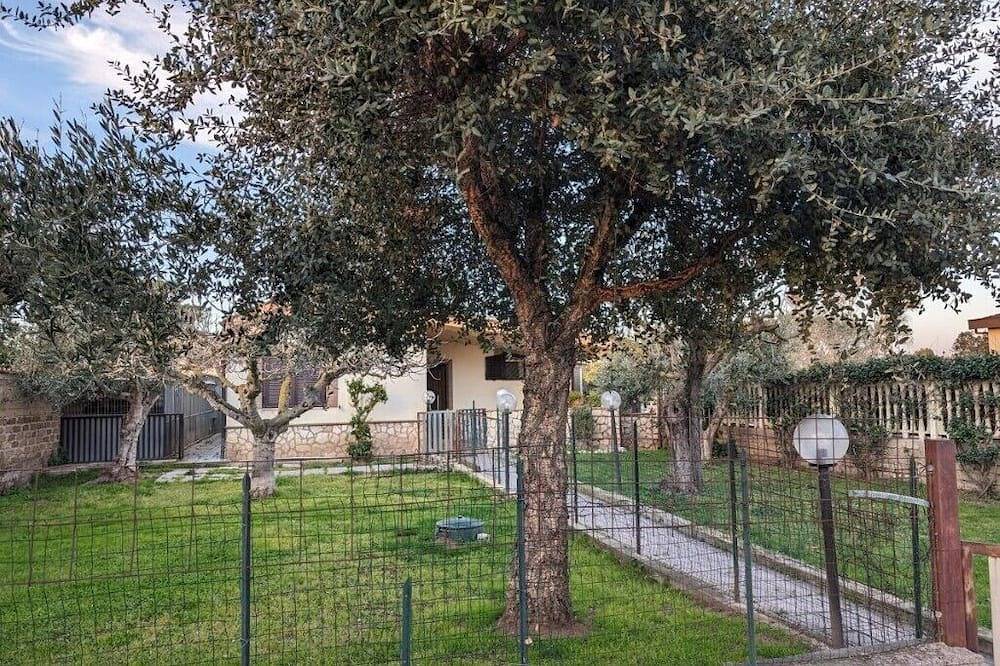 La Villetta del Gelso Bianco in Aprilia, Rome Province