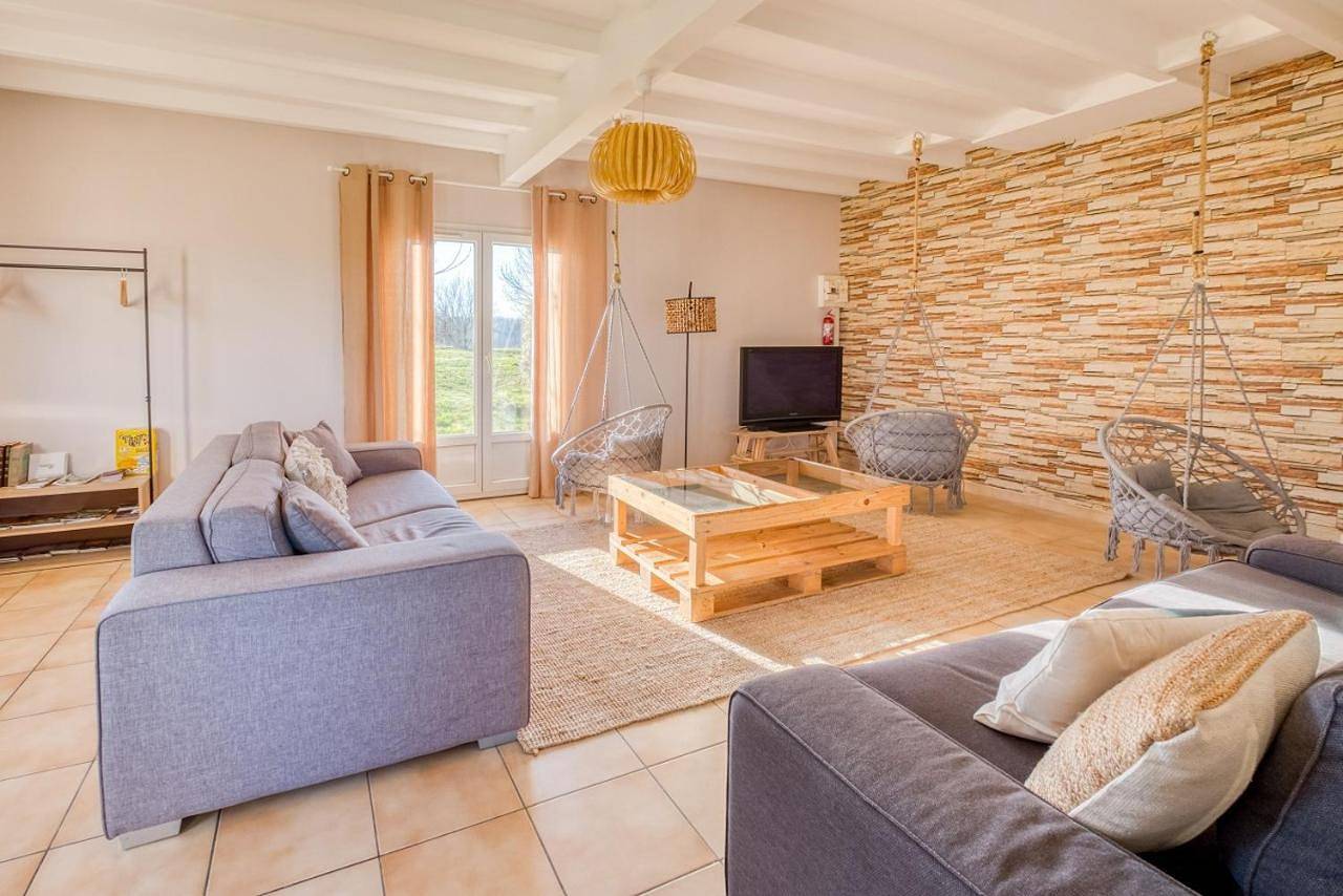 Grand Cottage Piscine Privée 12p Lescottagesdutarn in Peyrole, Région d'Albi