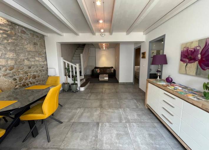 Gîte pour 2 personnes, avec terrasse et piscine ainsi que jardin et vue à Charmes-sur-Rhône - 4