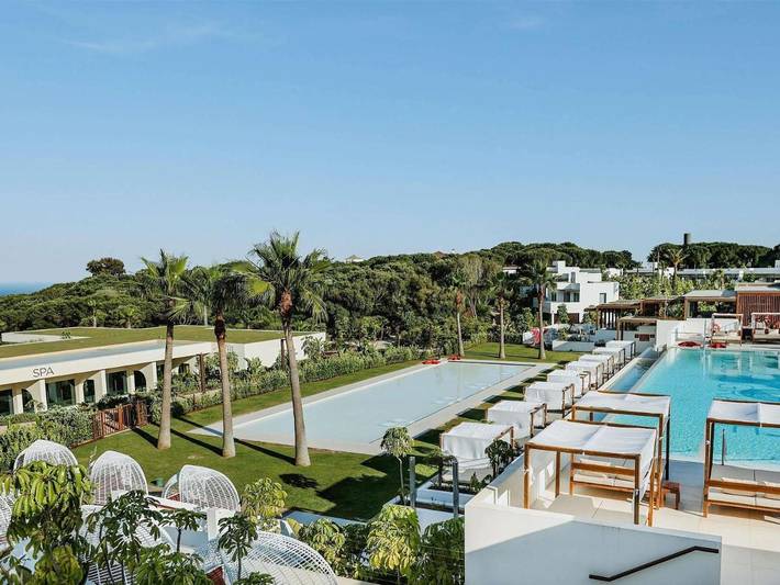 Hôtel pour 4 personnes, avec sauna et piscine ainsi que jacuzzi et jardin à Sotogrande