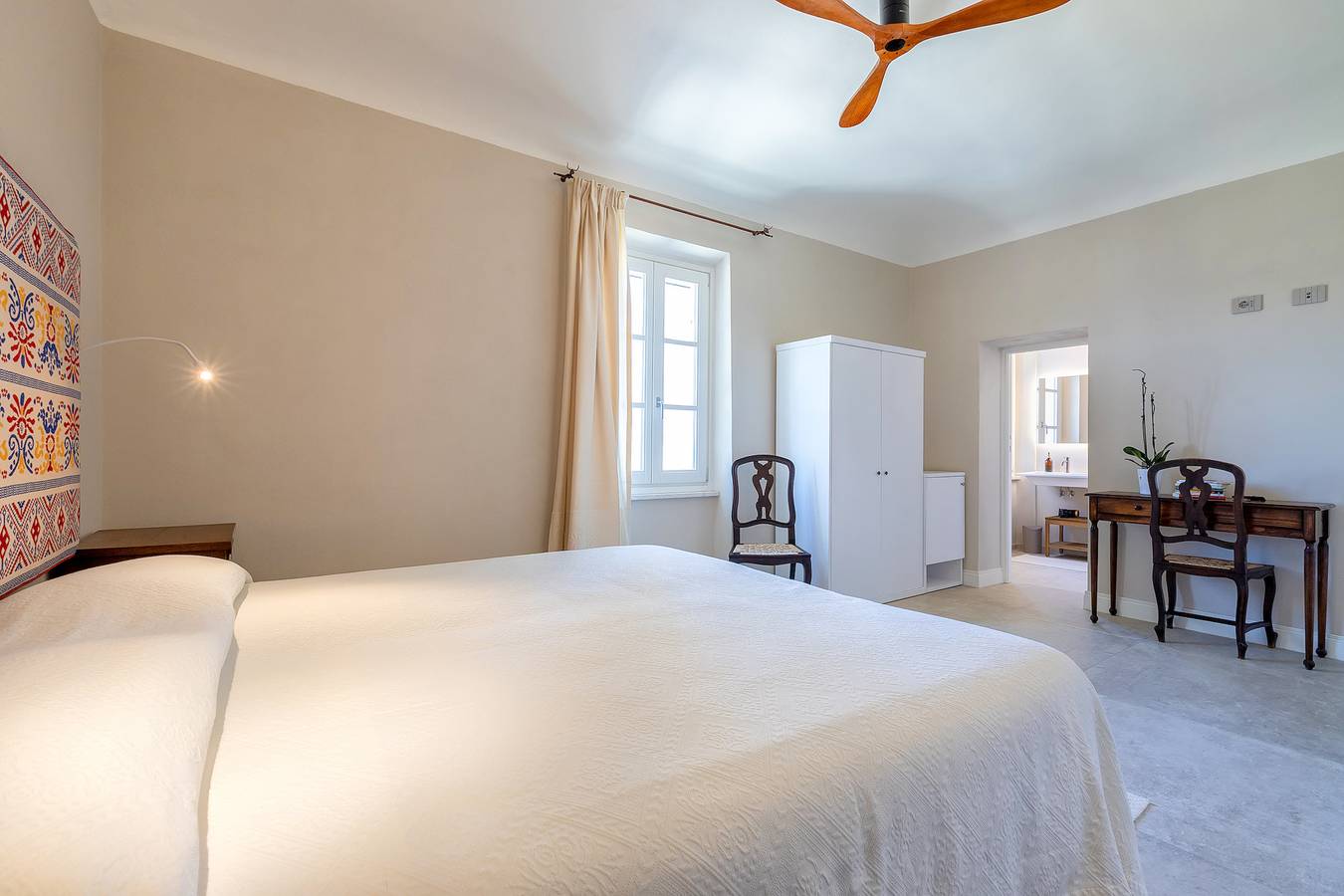 Kamer 'Aline' met gedeeld zwembad, Wi-Fi en airconditioning in Alghero, Provincie Sassari