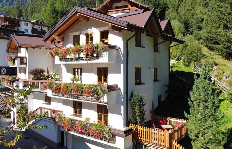 Ferienwohnung für 4 Personen, mit Sauna und Ausblick sowie Pool und Terrasse in Kaunertal - 4