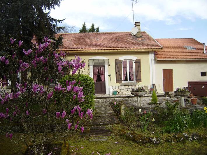 Gîte pour 6 personnes, avec terrasse, animaux acceptés à Gabarret