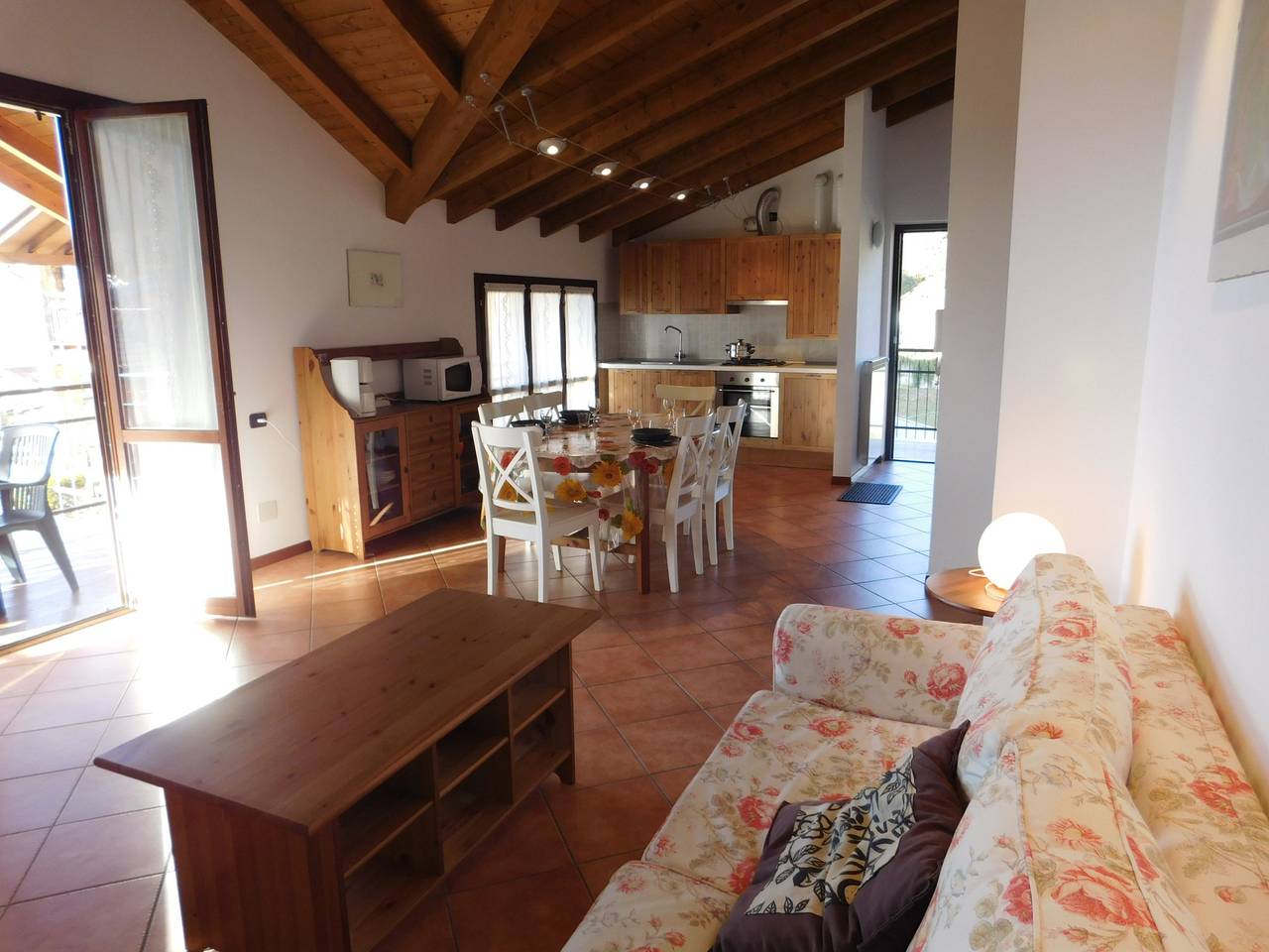 Ganze Wohnung, Rosmarino 2 apartment in Agra with pool in Agra, Lago Maggiore (Lombardei)