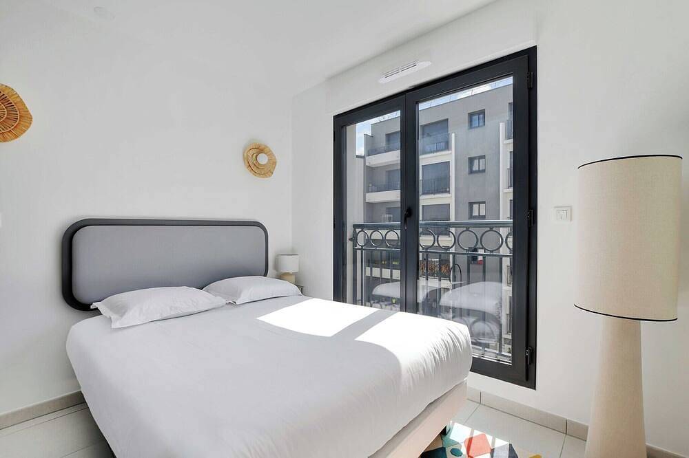 Ganze Wohnung, Elegantes Apartment – 1Bdr/2P – In der Nähe von Paris und La Défense in Suresnes, Hauts-de-Seine