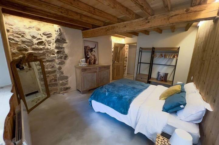 Gîte pour 8 personnes, avec terrasse et jardin à Saint-Julien-en-Champsaur - 2