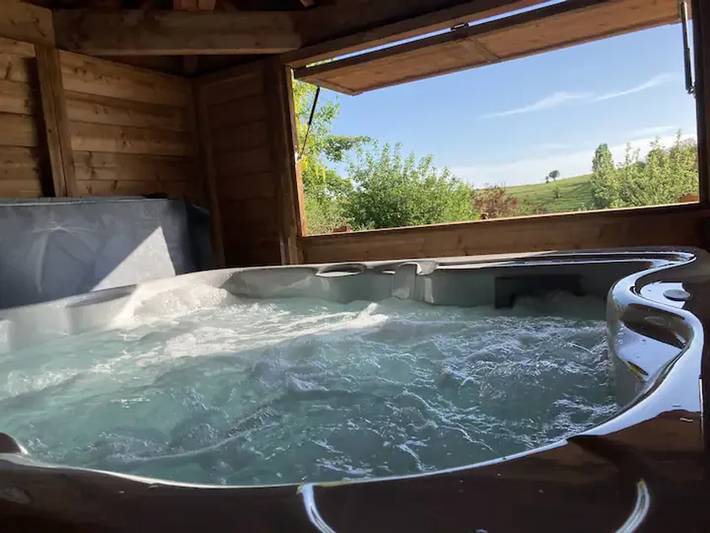 Gîte pour 4 personnes, avec terrasse et jacuzzi à Contrexéville - 4