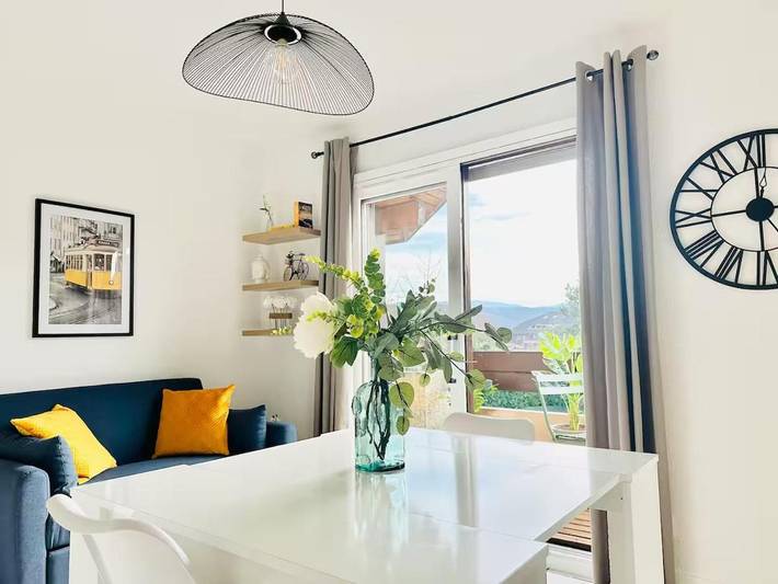 Appartement de vacances pour 4 personnes, avec vue et terrasse, animaux acceptés