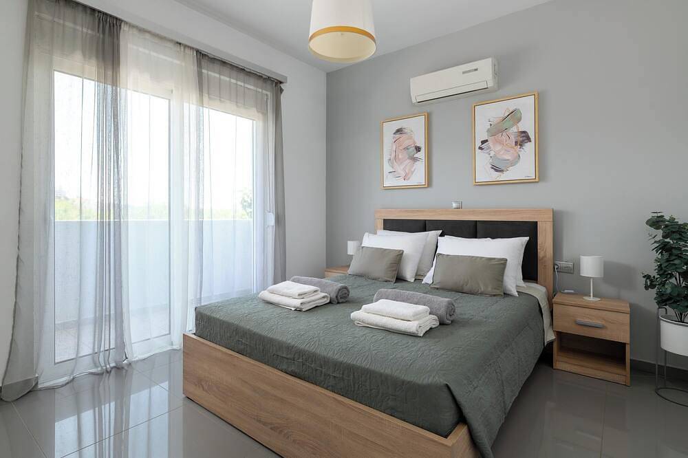 Niovis Villa with Private Pool in Rhodos