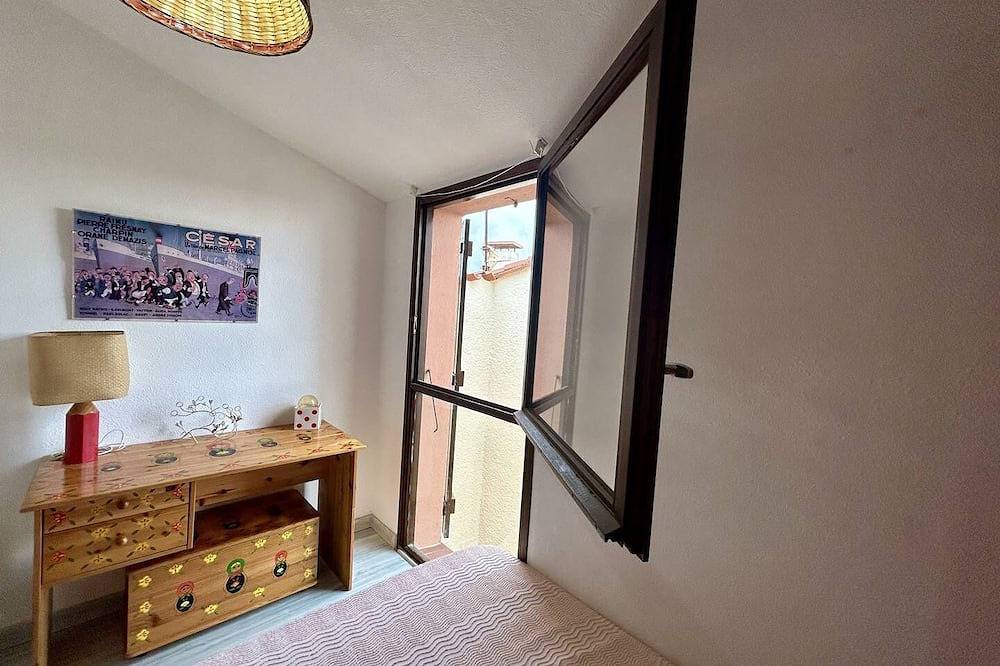 Entire apartment, Nice 3 room duplex with terrace and private parking 5Popl10 in Le Barcarès, Côte d'Améthyste