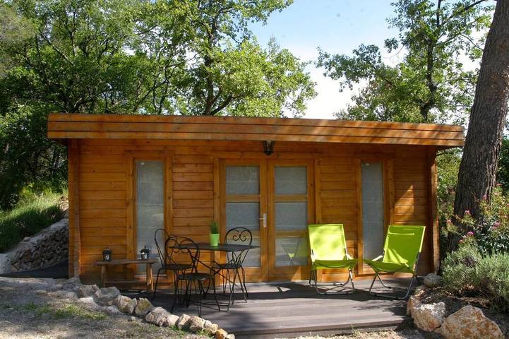 Chalet pour 2 personnes, avec Terrasse ainsi que Jardin et Sauna à Mimet