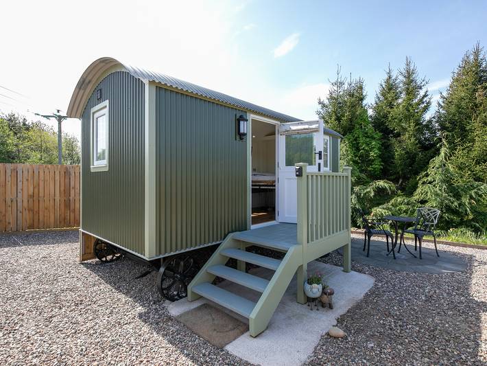 Hut for 2 people, with garden in Angus