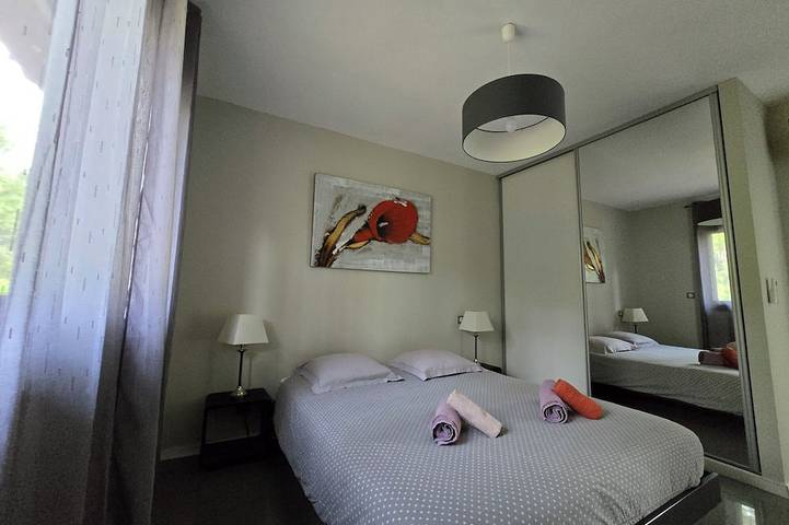 Location de vacances pour 6 personnes, avec jardin et terrasse à San-Gavino-di-Carbini - 2