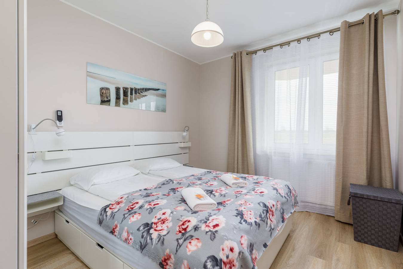 Geheel appartement, Apartment with Terrace | Air Conditioning, Parking, Close to the Beach in Darłówko, Darłowo