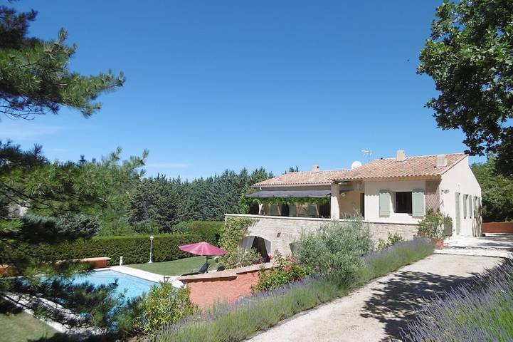 Gîte pour 7 personnes, avec Terrasse et Jardin