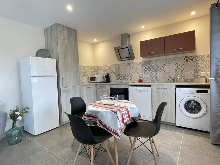 Location de vacances pour 2 personnes, avec terrasse et jardin en Pyrénées-Atlantiques - 3