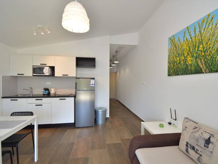 Gîte pour 4 personnes, avec terrasse et jardin à Tribunj - 4