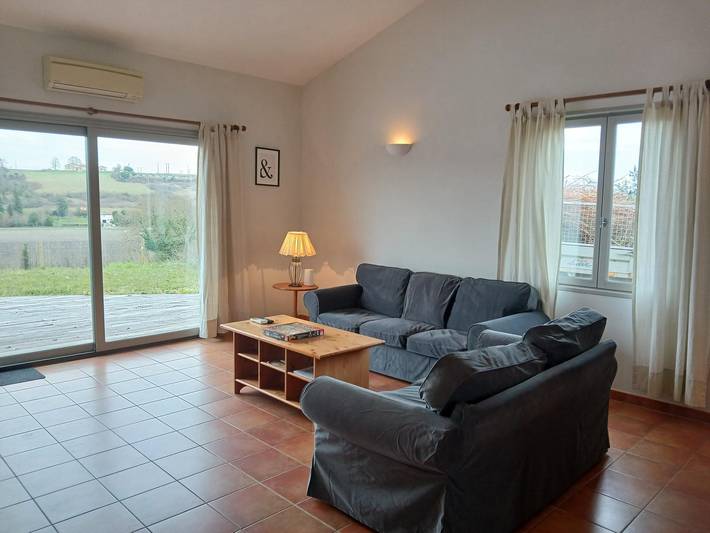 Gîte pour 6 personnes, avec piscine, adapté aux familles à Chalais - 3