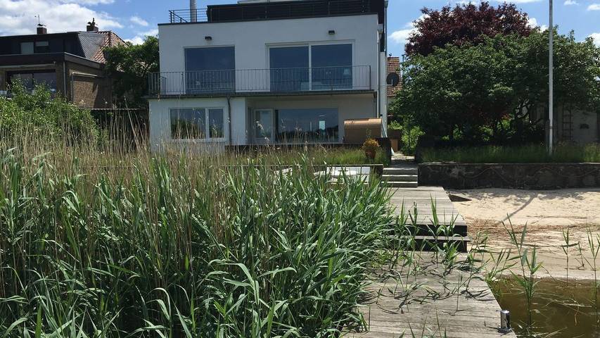 Ferienhaus für 8 Personen, mit Ausblick und Sauna sowie Terrasse und Garten, mit Haustier in Fahrdorf
