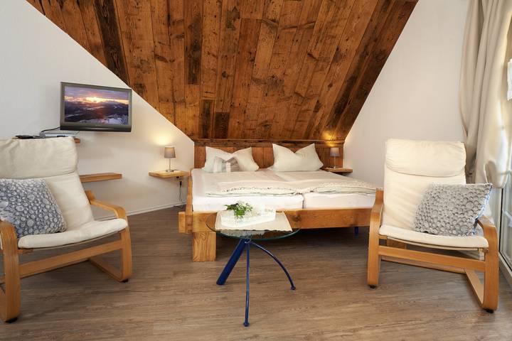 Ferienwohnung für 2 Personen, mit Balkon und Garten sowie Sauna und Ausblick in Fröhnd - 2