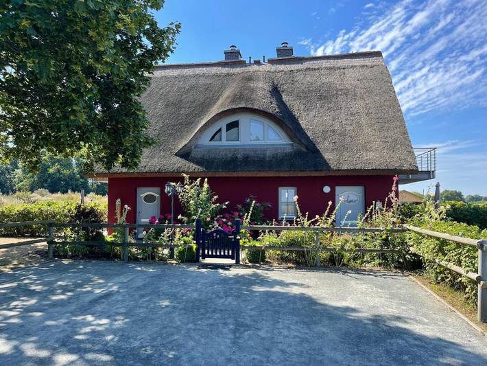 Ferienhaus für 4 Personen, mit Garten und Ausblick, kinderfreundlich in Altefähr
