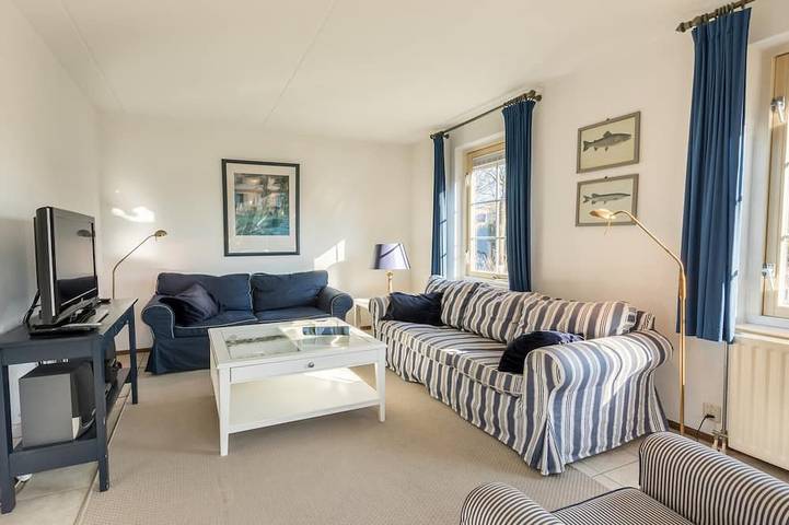 Villa voor 6 personen, met tuin en zwembad in Domburg