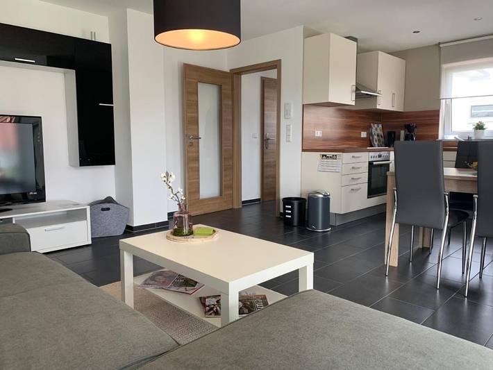 Ferienwohnung für 4 Personen, mit Terrasse und Garten sowie Ausblick in Offingen - 3