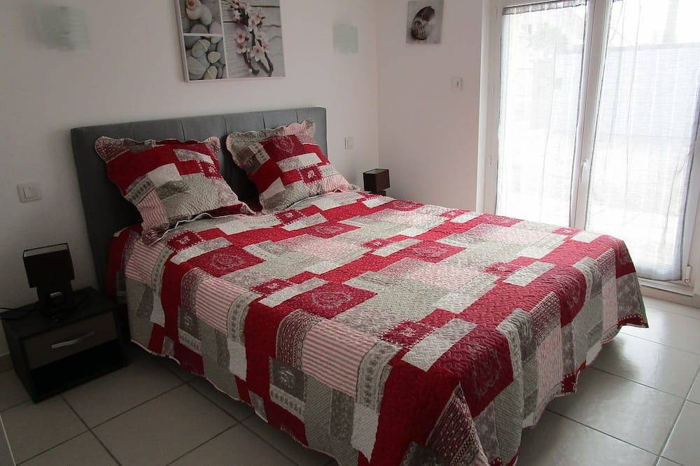 Maison Individuelle, De Plain-Pied A 100 M De La Plage in Kerfissien, Cléder