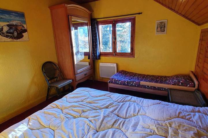 Attractive family chalet sleeps 10 to 12 in Val d'Allos in Villars-Colmars, Castellane und Umgebung