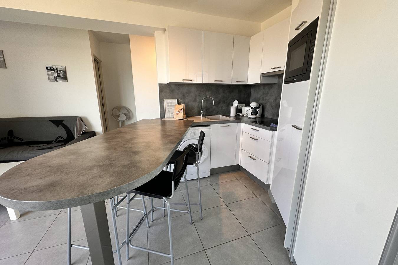 Entire apartment, Les pieds dans le sable:  Appartement Vue Mer 1 chambre 1 cabine in Le Grau-du-Roi, Côte d'Améthyste