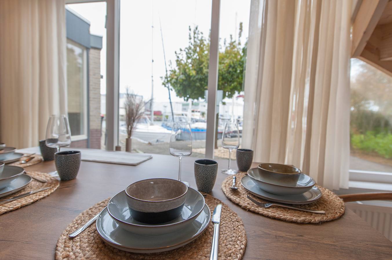 Charmantes Ferienhaus für 4 Pers. am Wasser, nah Strand & Promenade Makkum in Makkum, Ijsselmeer