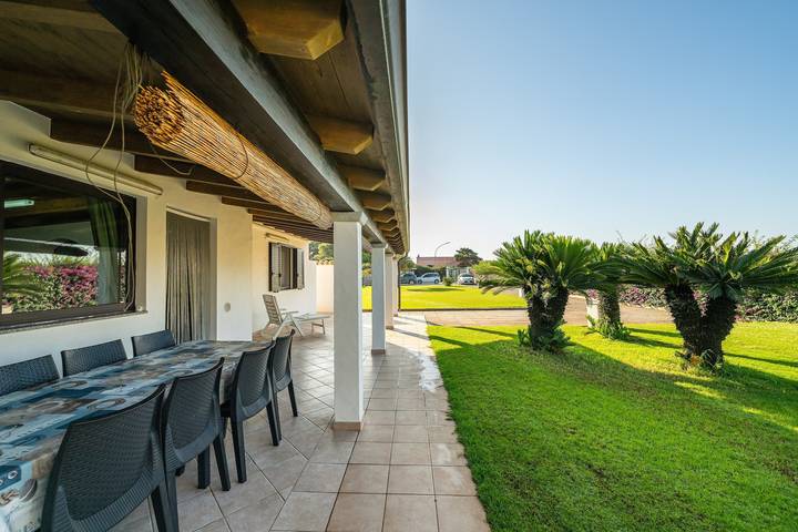 Location de vacances pour 8 personnes, avec jardin dans Île de Sant'Antioco - 3