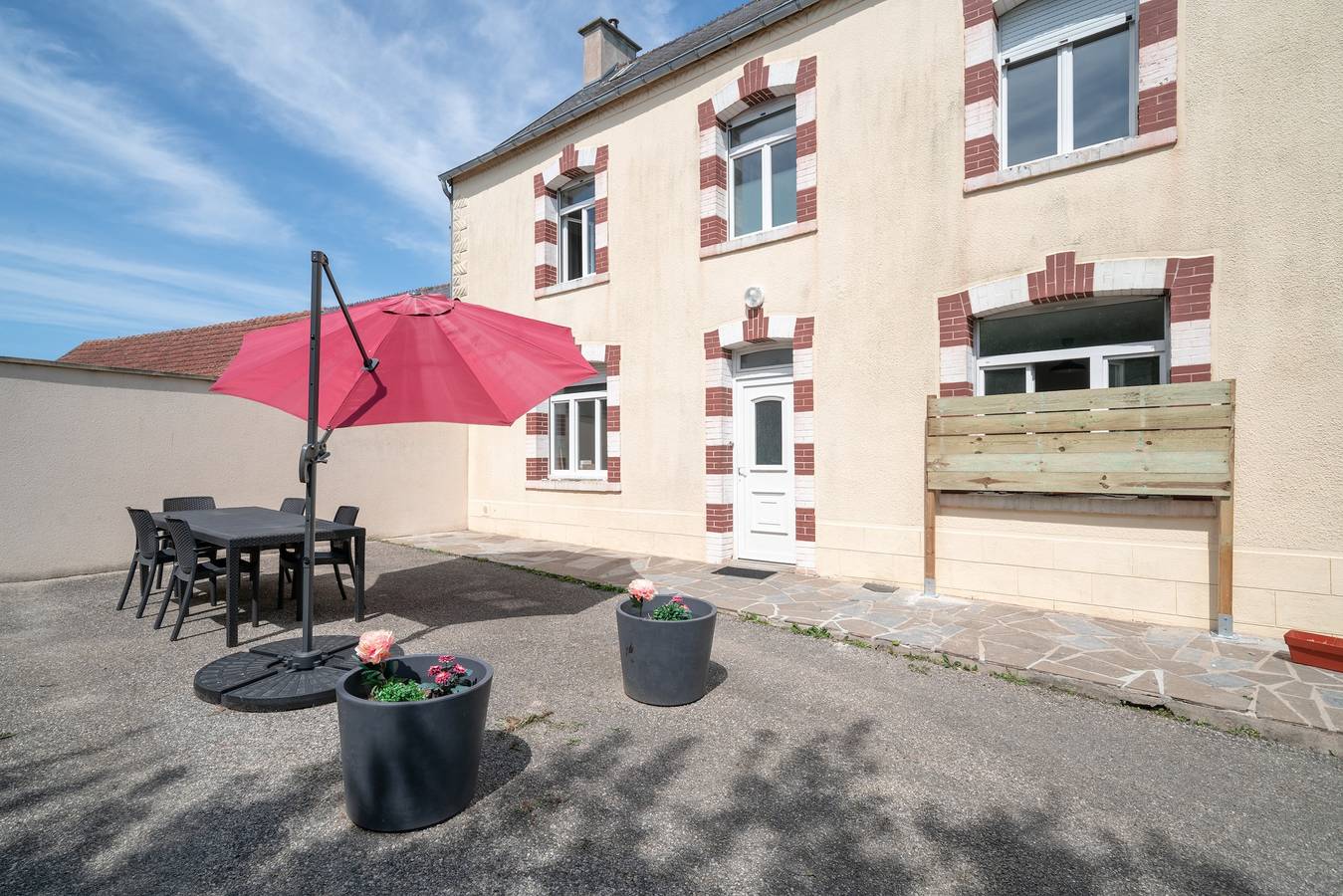 Ferienhaus für 5 Personen mit Terrasse in Les Moitiers-d'Allonne, Côte de la Déroute
